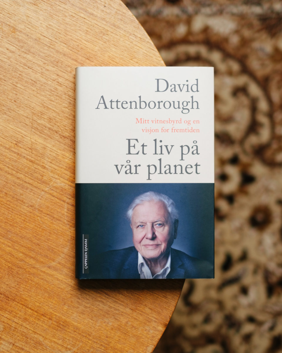 Forsiden til boken «Et liv på vår planet» av David Attenborough
