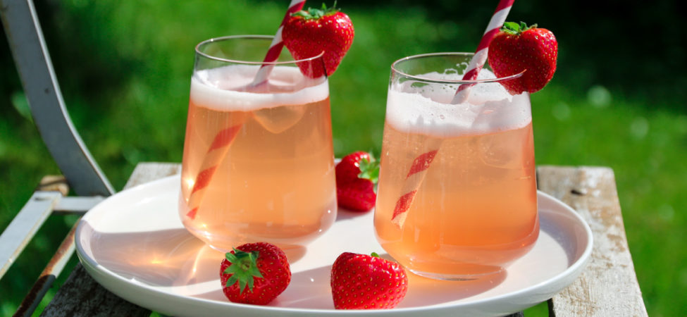 Foto av drinker med jordbær