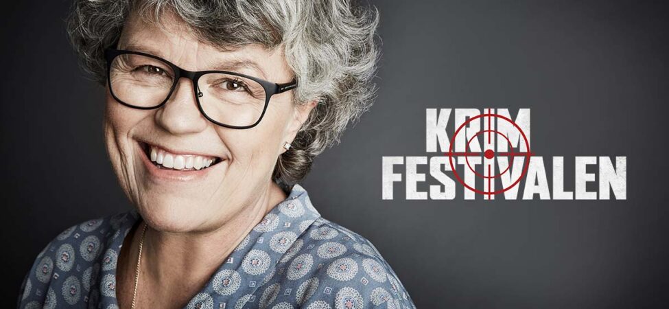 Foto av Anne Holt med logoen til Krimfestivalen