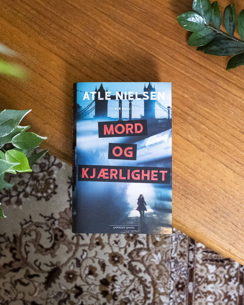 Foto av «Mord og kjærlighet» av Atle Nielsen til påskekrim 2022