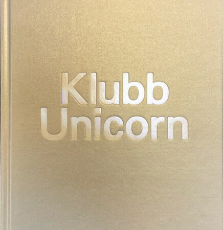 Omslaget til dikt- og fotoboka "Klubb Unicorn" av Caroline Kaspara Palonen og Alette Schei Rørvik