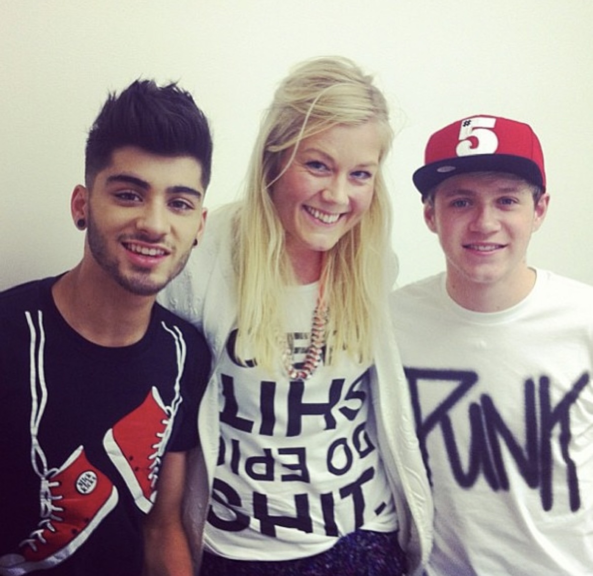 Kirsti Kristoffersen med Zayn og Niall fra One Direction.