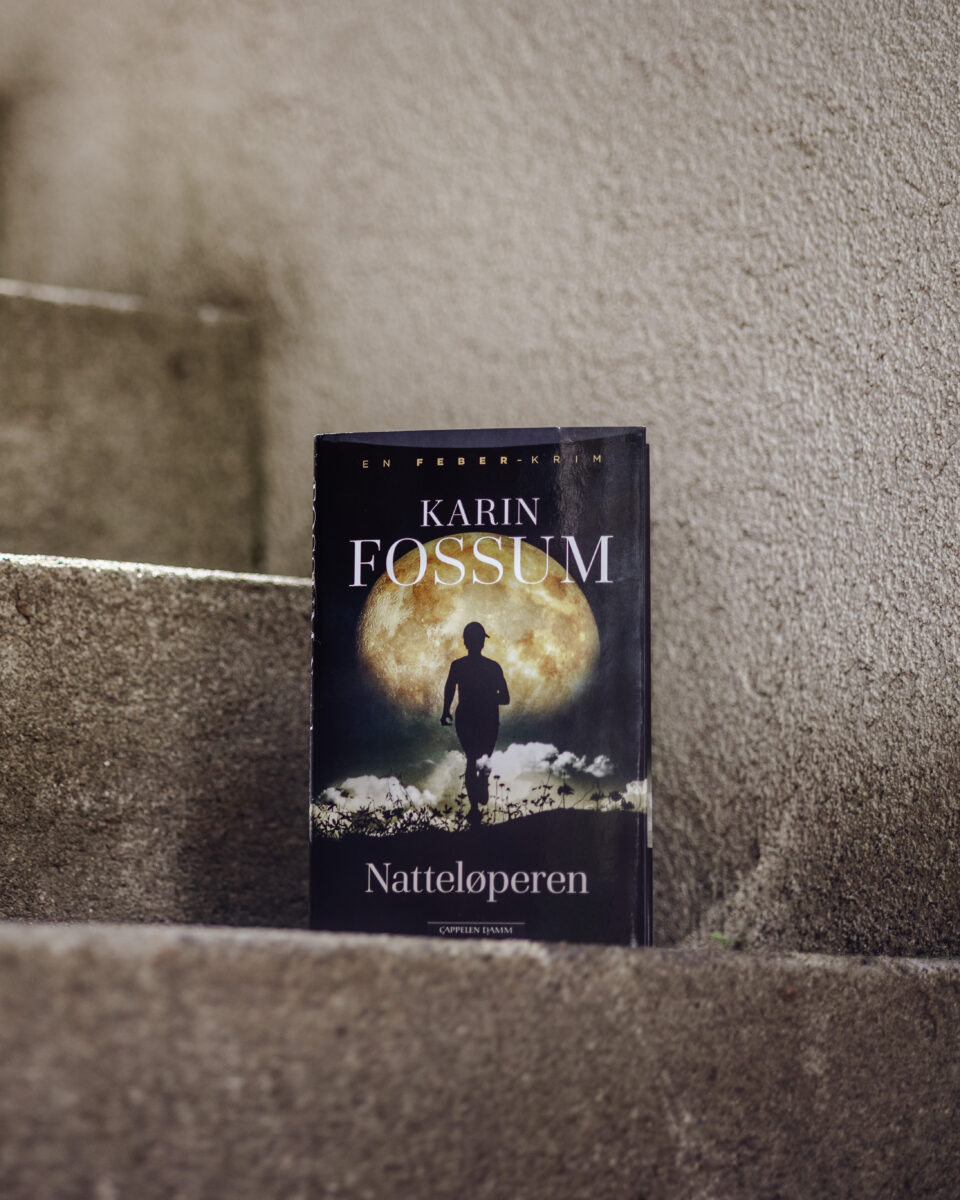 Foto av «Natteløperen» av Karin Fossum