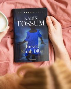 Foto av boka "Farvel, Farah Diba" av Karin Fossum